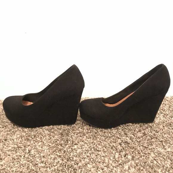 Soda | Shoes | Black Winter Suede Closed Toe Wedge Heels | Poshmark